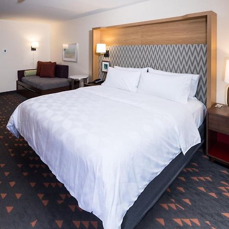 Holiday Inn & Suites Detroit - Troy By Ihg Ngoại thất bức ảnh