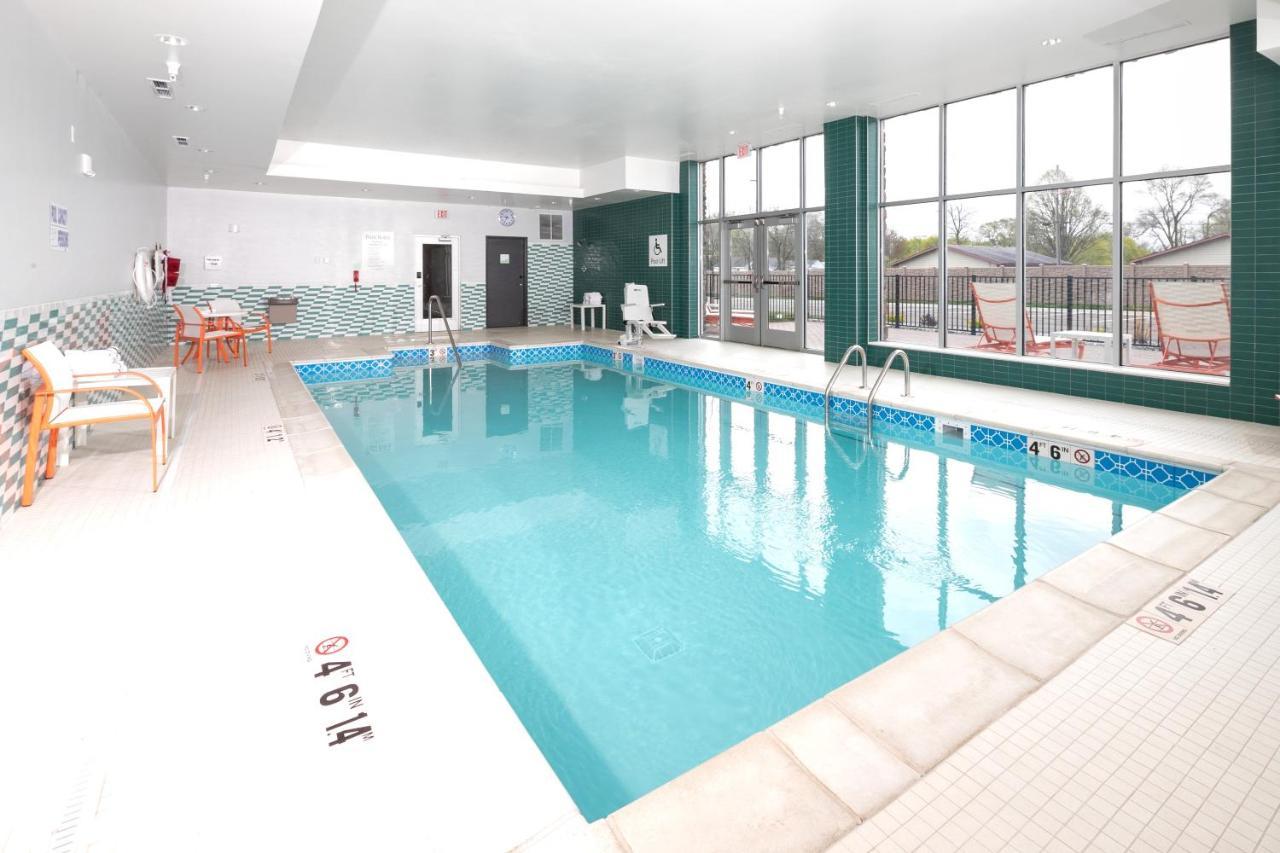 Holiday Inn & Suites Detroit - Troy By Ihg Ngoại thất bức ảnh