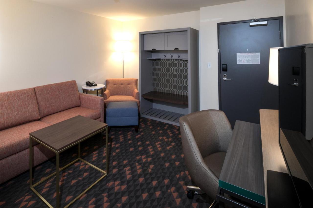 Holiday Inn & Suites Detroit - Troy By Ihg Ngoại thất bức ảnh