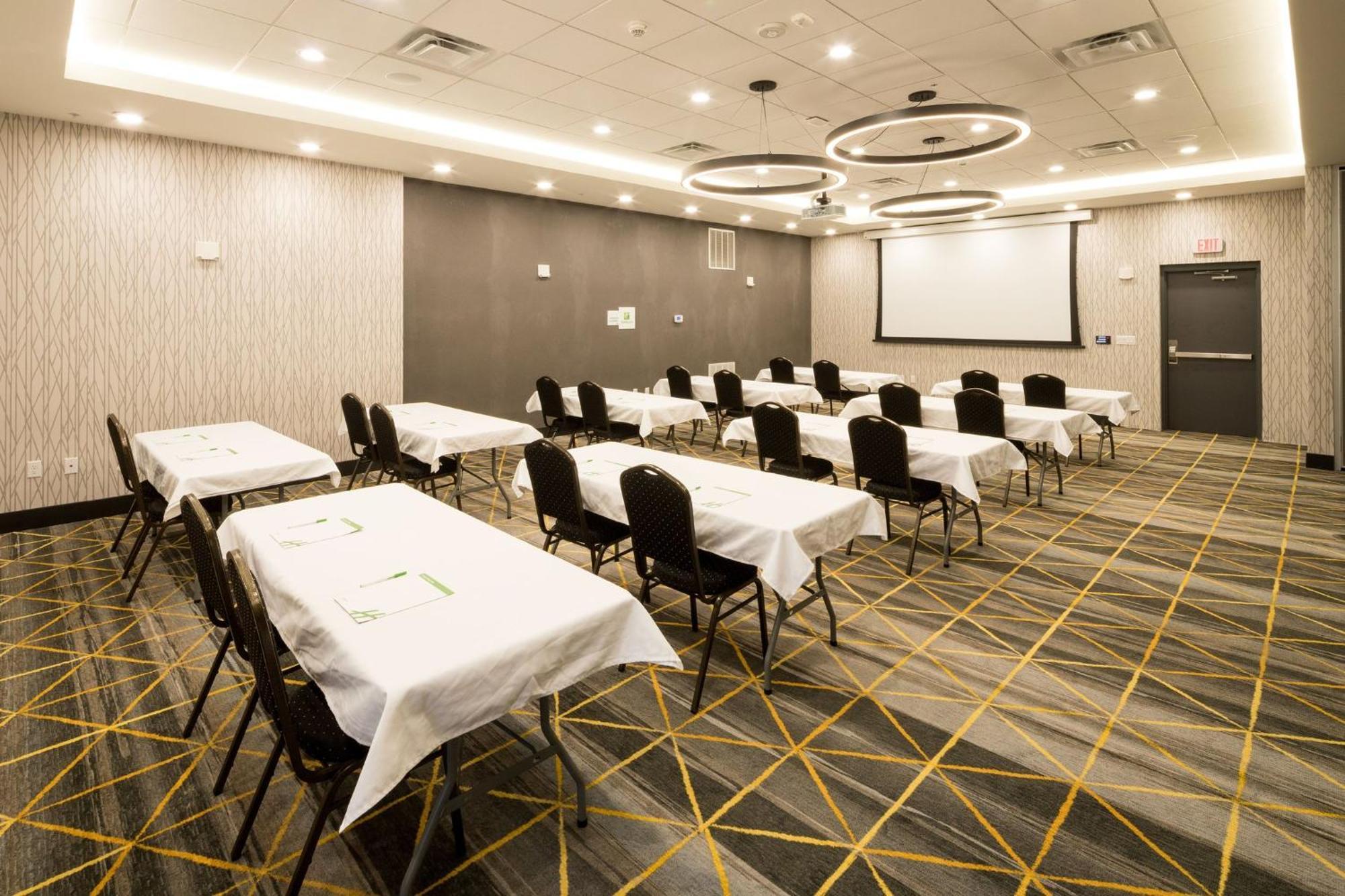 Holiday Inn & Suites Detroit - Troy By Ihg Ngoại thất bức ảnh